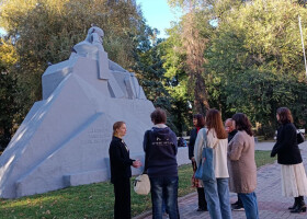 Пішохідна екскурсія "Архітектурний образ його міста: Полтава Панаса Мирного"