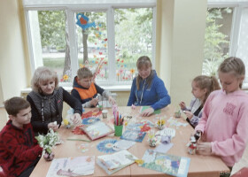 День матері в Україні відзначають у другу неділю травня.