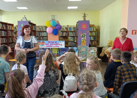 «Енциклопедії доступні і цікаві» у бібліотеці-філії №12