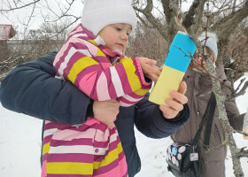 Книжки читали, й пташок погодували!