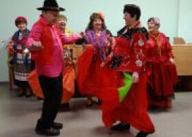 Різдвяна зірка засіяла – пісня залунала