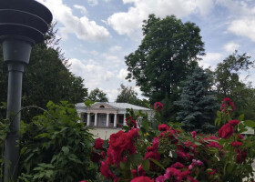 Квіткова симфонія в музеї Короленка