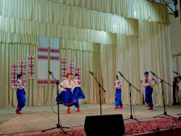 Мистецький марафон до Дня матері об’єднав філії ЦКД