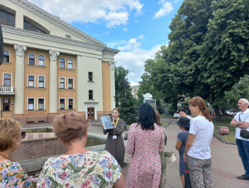 Пішохідна екскурсія містом «Панас Мирний і Полтава» (фотозвіт)