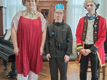 Мюзикл «Голий король»