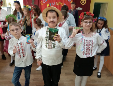 Веселий ярмарок