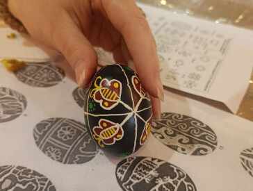 Майстер-клас із традиційного розпису писанок