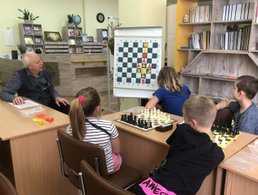 Літні канікули з книгою: яскраве дозвілля в бібліотеках Полтавської МТГ