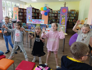 «Енциклопедії доступні і цікаві» у бібліотеці-філії №12