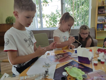 Тікай від спеки до бібліотеки!