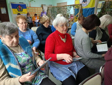 У збірці Галини Вовченко панує справжня гармонія поетичного слова і мистецької фотографії