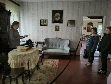 Тематична екскурсія «З слова живого скуй самопали й з ними між люди іди»