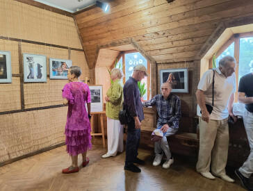 Відкриття фотовиставки жіночого портрету Валерія Кошеленка «Твоя краса врятує світ»