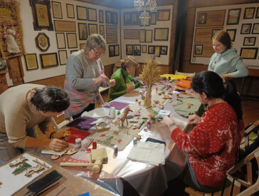 Майстер-клас із вибійки (новорічні орнаменти)