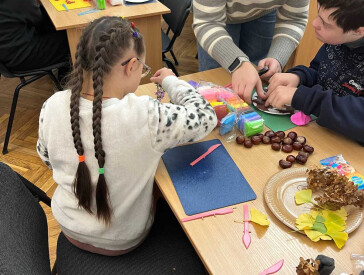 Жовтень — місяць поінформованості про людей із синдромом Дауна