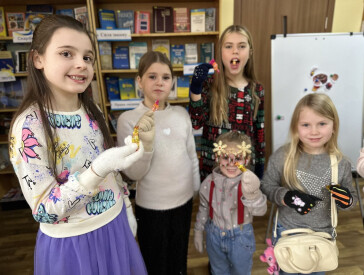 Новорічні пригоди юних читачів