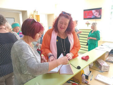 Любов здолає війну, перепливе вічність, переможе час!