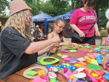 Парк "Перемога": свято на честь початку літа та канікул