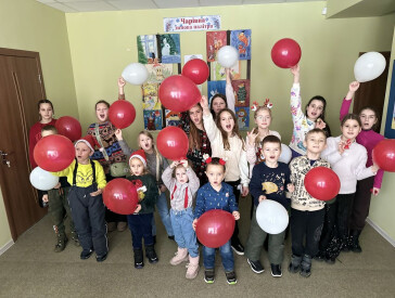 Новорічні пригоди юних читачів