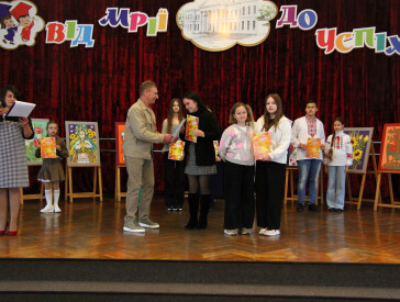 «Пісенні крила Чураївни»: пам’яті Раїси Кириченко