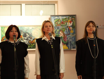 «Захисникам та захисницям України присвячуємо»