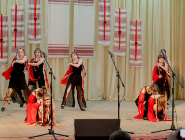 Мистецький марафон до Дня матері об’єднав філії ЦКД