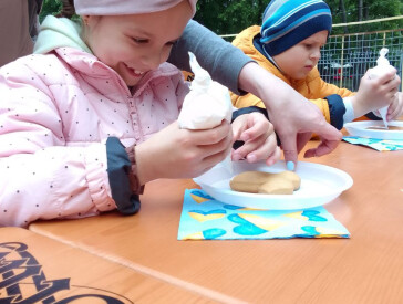 "Розписані серцем": святковий майстер-клас у парку «Перемога»