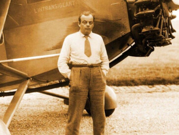 Екзюпері-письменник існував у тісній співтворчості з Екзюпері-пілотом