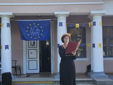 У променях вальсу