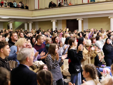 Танцювальний марафон у ЦКД зібрав понад 120 тисяч на ЗСУ