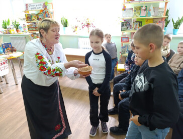 Хліб — святиня народу