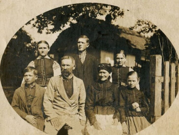 Наше прізвище – це живе слово, пам’ять роду