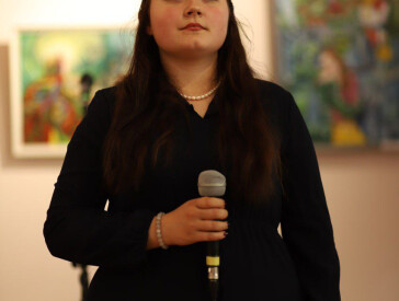 «Захисникам та захисницям України присвячуємо»