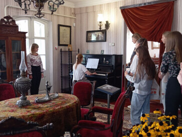 Науково-просвітницький захід факультету української філології та журналістики в музеї Панаса Мирного