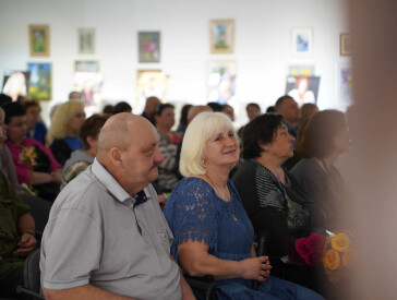 "Мати - весь світ, що був і буде": презентація