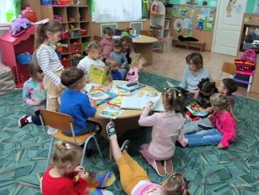 Літні канікули з книгою: яскраве дозвілля в бібліотеках Полтавської МТГ