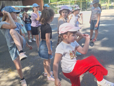 Свято дружби: конкурсно-розважальна програма «Веселі пригоди в парку "Перемога"»