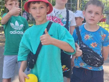 Свято дружби: конкурсно-розважальна програма «Веселі пригоди в парку "Перемога"»