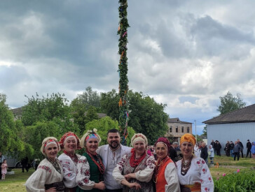 Жива традиція Зелених свят: творча делегація ЦКД представила традиції громади на етнофесті