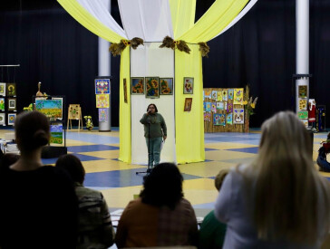 Як виставка «СОНЯШНИК – сонячне відродження»» перетворила ЦКД на простір мистецтва й взаємодії