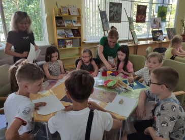 Тікай від спеки до бібліотеки!