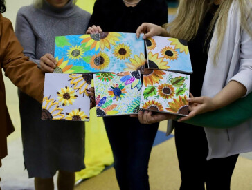 Як виставка «СОНЯШНИК – сонячне відродження»» перетворила ЦКД на простір мистецтва й взаємодії