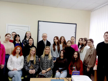 Зазирнути у свій власний світ, ризикнути відкрити нове й підсилити себе