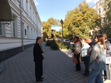 Пішохідна екскурсія "Архітектурний образ його міста: Полтава Панаса Мирного"