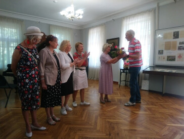 «Black and white» ювіляра