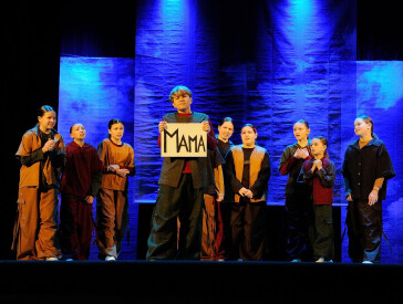 У ЦКД відбулася благодійна хореографічна постановка до Дня матері