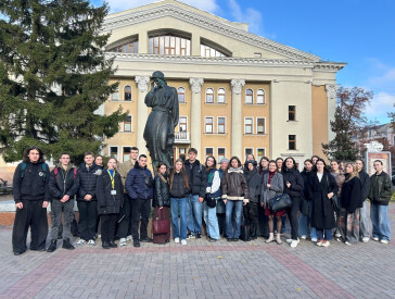 Пішохідна екскурсія містом «Панас Мирний і Полтава»