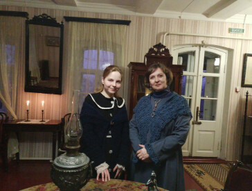 Костюмована різдвяна екскурсія при свічках