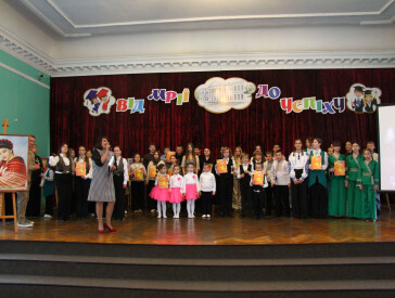 «Пісенні крила Чураївни»: пам’яті Раїси Кириченко