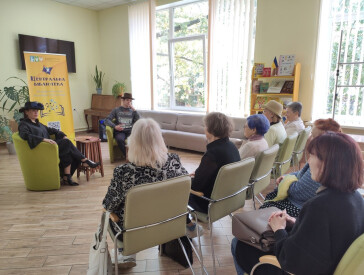 Діалог у віршах: Олена Никифоренко та Захар Варавкін